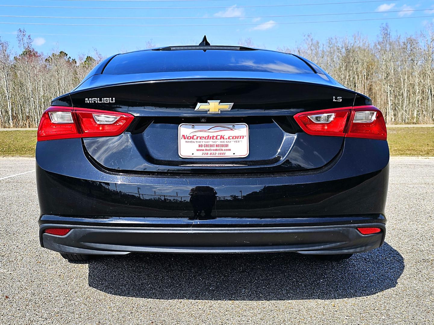 2016 Black Chevrolet Malibu LS (1G1ZB5ST4GF) with an 1.5L L4 DOHC 16V engine, 6A transmission, located at 18001 Kellogg Rd, Saucier, MS, 39574, (228) 832-1441, 139.421463, -76.641457 - Photo#7